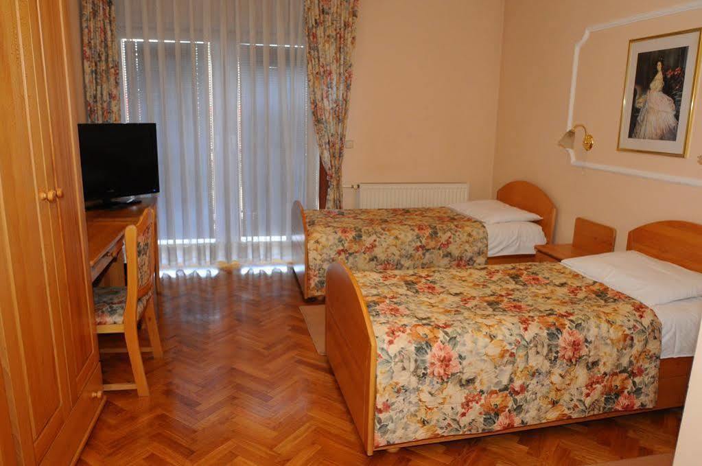 Hotel Vienna Zagreb Luaran gambar